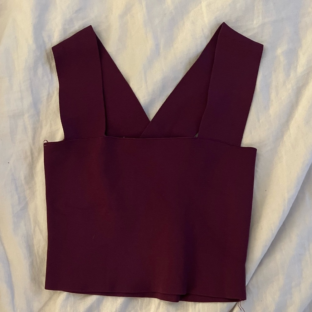 Plum bandage material top